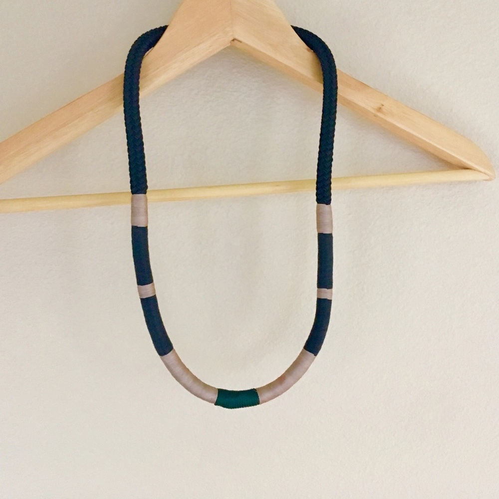 African // Shapeable artisan rope necklace - Picture 7 of 7